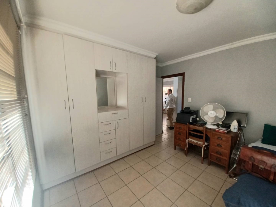 To Let 2 Bedroom Property for Rent in Langenhovenpark Free State